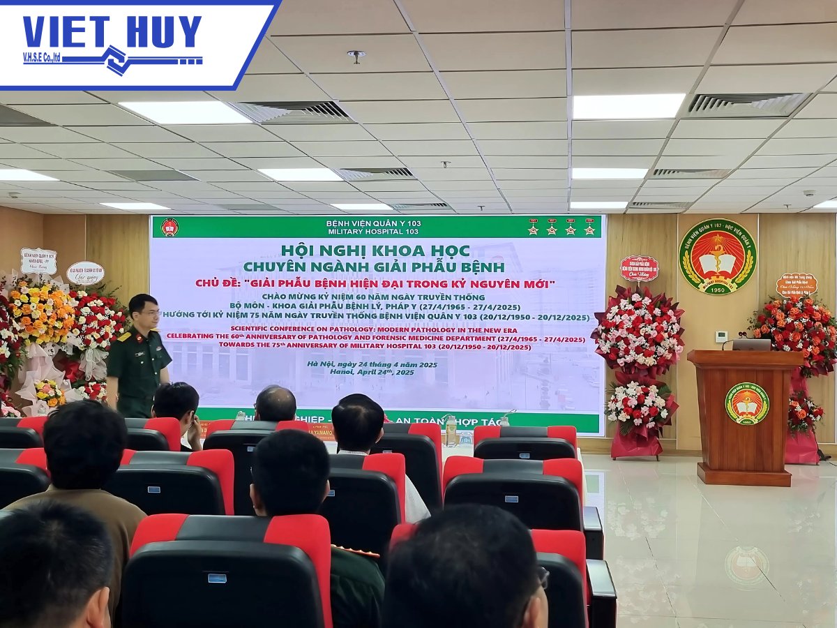 Không khí Hội nghị Giải phẫu bệnh trước khi bắt đầu tại Bệnh viện Quân Y 103
